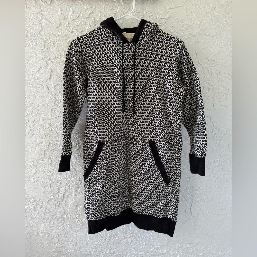 MICHAEL Michael Kors Monogram Hoodie in Black and White. XS